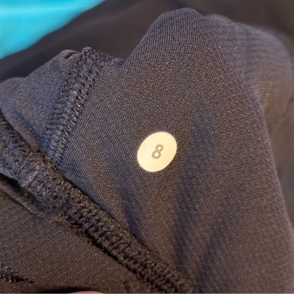 Lululemon Wrapper’s Delight Tank Top Size 8 - Picture 8 of 9